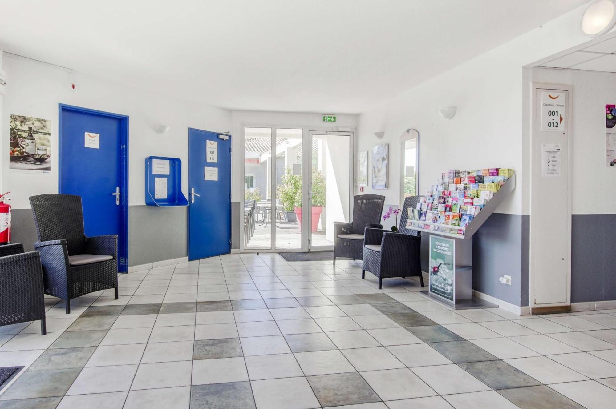 Brit Hotel Clermont-lʼHérault Екстериор снимка